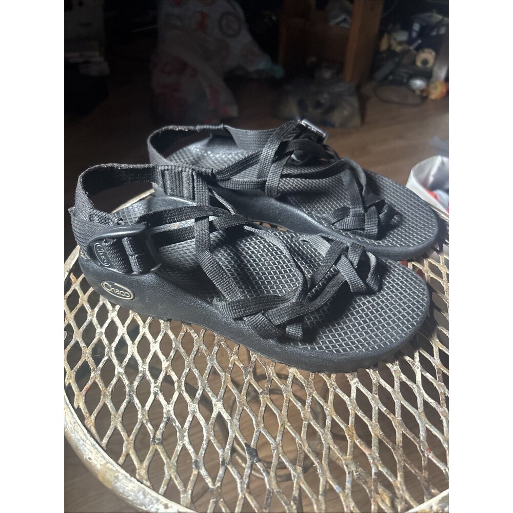 Chaco Women’s Black Strappy Sandals Adjustable Strap Buckle Rubber Upper 6
